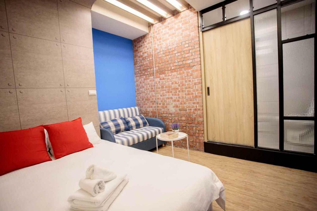 Bird Series B&B&Hostel複合式民宿#本國旅客須先匯款 Ταϊνάν Εξωτερικό φωτογραφία