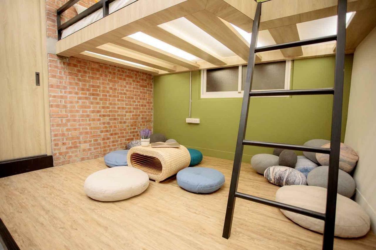Bird Series B&B&Hostel複合式民宿#本國旅客須先匯款 Ταϊνάν Εξωτερικό φωτογραφία