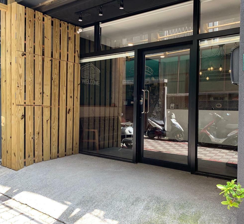 Bird Series B&B&Hostel複合式民宿#本國旅客須先匯款 Ταϊνάν Εξωτερικό φωτογραφία