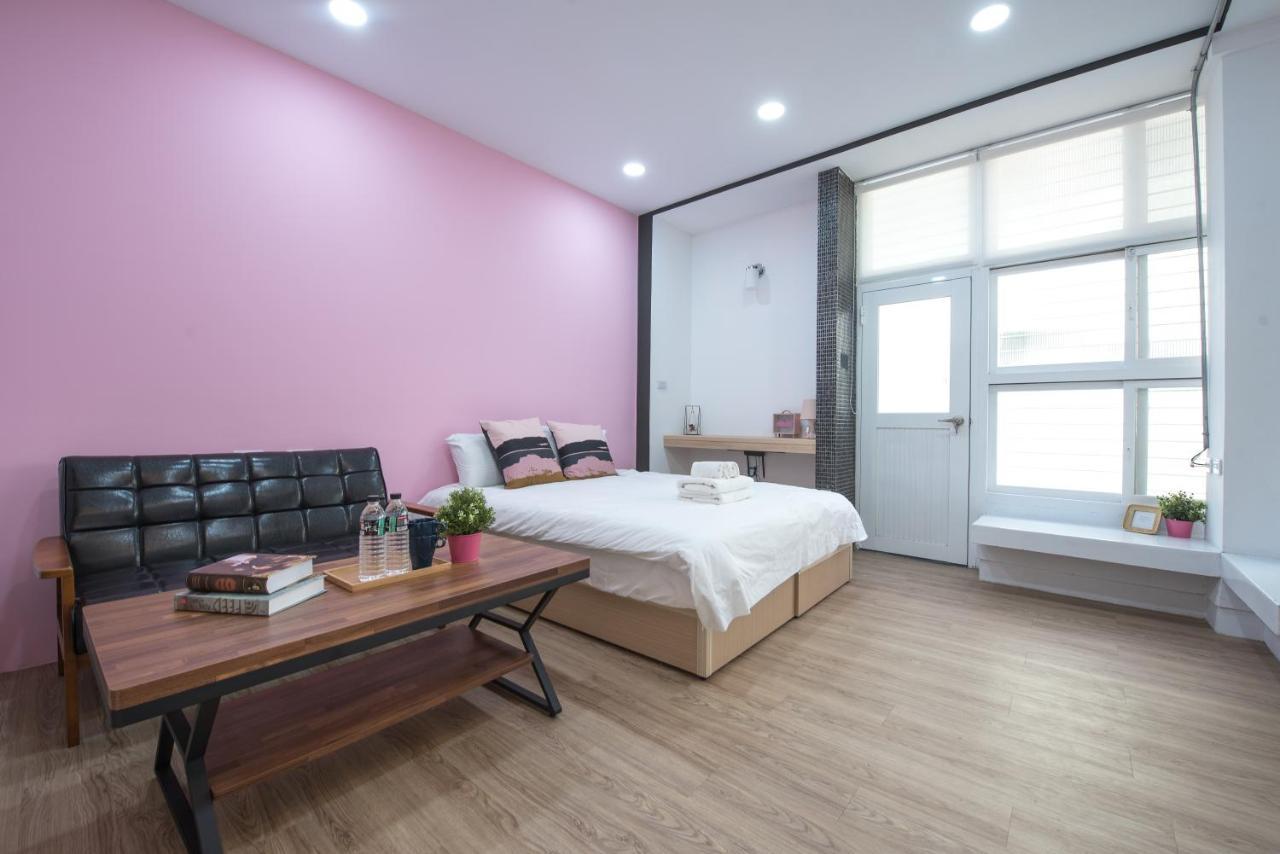 Bird Series B&B&Hostel複合式民宿#本國旅客須先匯款 Ταϊνάν Εξωτερικό φωτογραφία